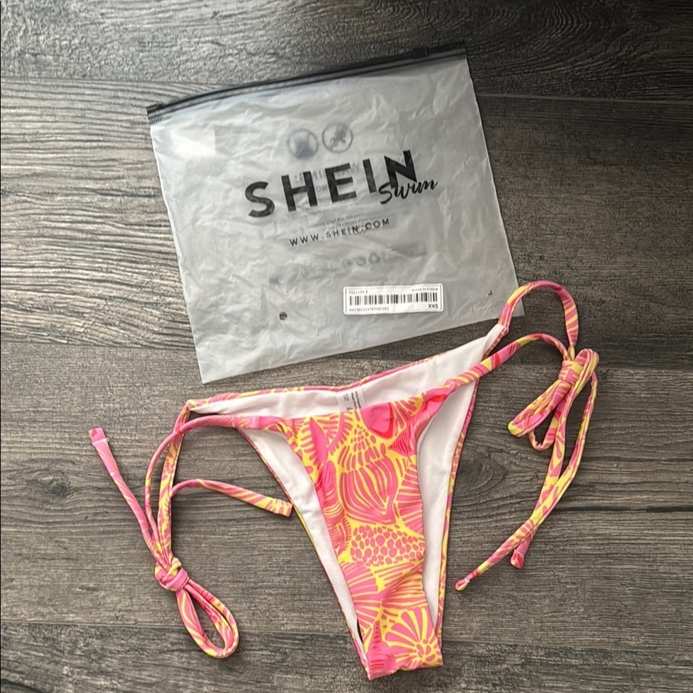 NWT SHEIN Pink Floral Bikini Bottoms Size XXS